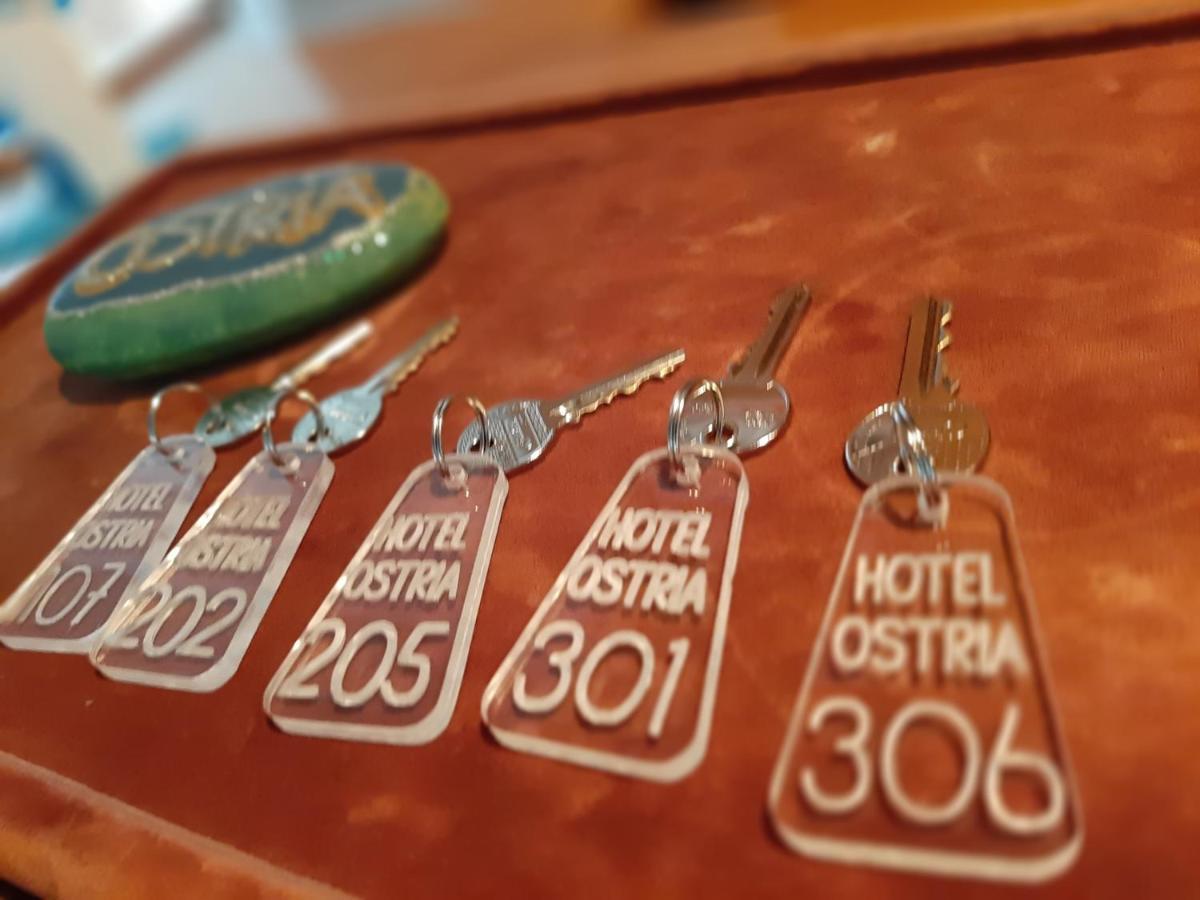 Ostria Hotell Agia Galini Exteriör bild